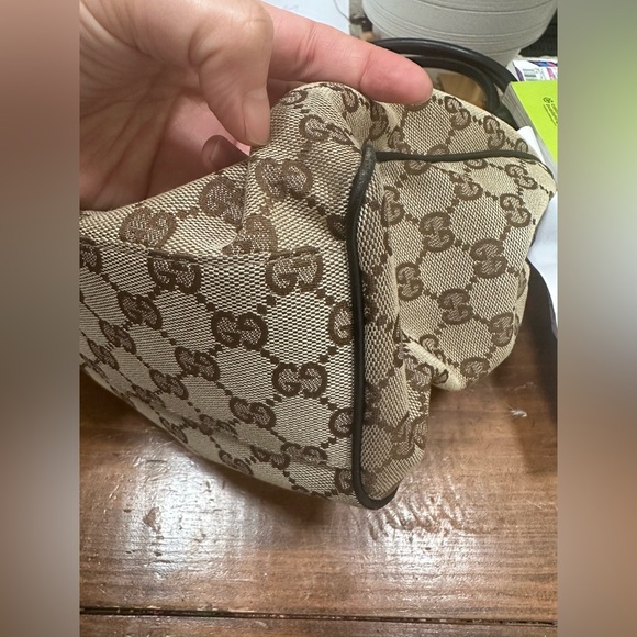 GUCCI GG Canvas Sukey Purse - Picture 7 of 14